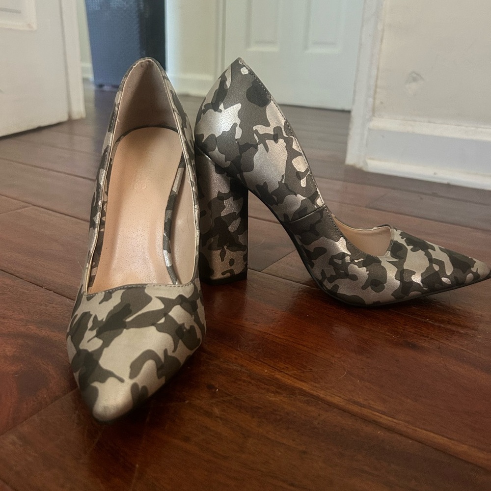 Charlotte Russe Gray Camouflage Heels